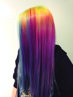 bleachlondon:  Neon roots by Pollly  
