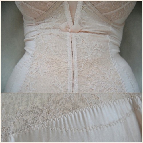 thelingeriedirectory:  avintagehoarder:  Item review on leahloverich.blogspot.co.uk -Gossard Retrolution Slip. #Gossard #lingerie #itemreview #vintagestylelingerie  I also run avintagehoarder, and this is from my personal instagram where I also post