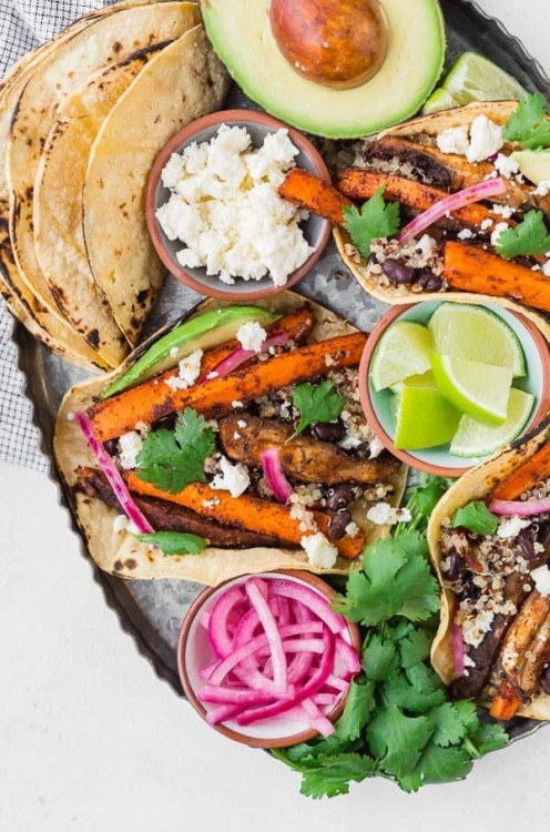 everythingwithwasabi:Vegan Tacos with Roasted Carrots, Mushrooms, Quinoa, and Black Beans 