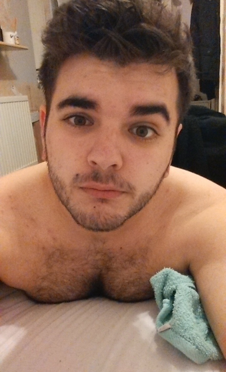 barber-butts:  After bath selfies Ft. Man cleavage  