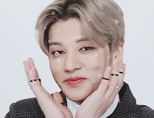 Ateez: What Type Of Kisses They Give + First Kiss