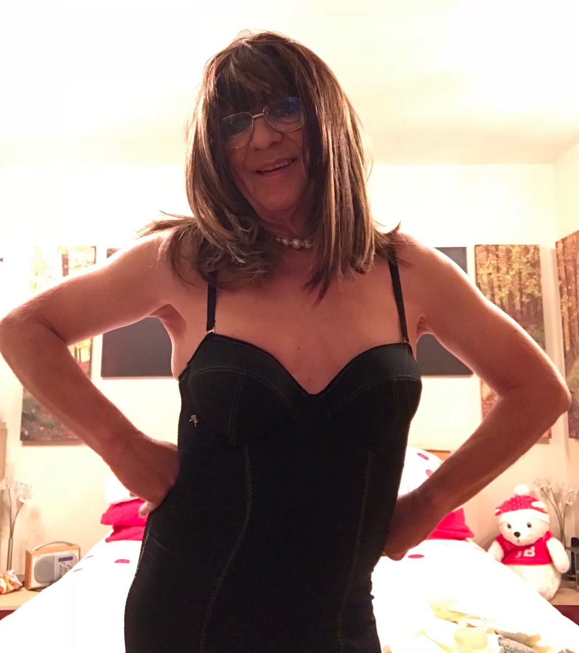 karla01tv: vercingetorix1000: Come to bed 💋 ..und laß uns geile spiele treiben…
