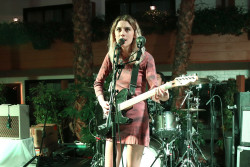 wolfalices:    Wolf Alice perform at Hollywood