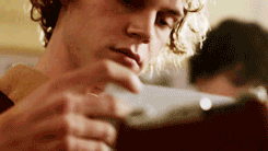 evanthomaspeters:  Evan Peters as Charles in Safelight 