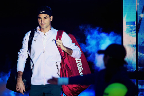 Roger Federer defeats Jack Sock 6-4 7-6(4) in his first group stage match at the ATP Finals. He reco