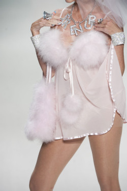 vlada-sasha-natasha: Betsey Johnson ss 15