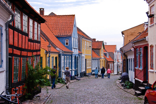 Traditional houses in Ærøskøbing, Denmark (by tankredschmitt).