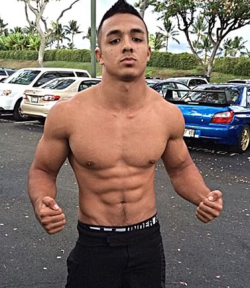 dem-kane-tho:  HAWAIIAN MUSCLE 