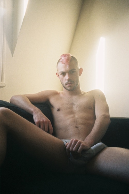 waxthevan:  Pierre-Ange Carlotti 
