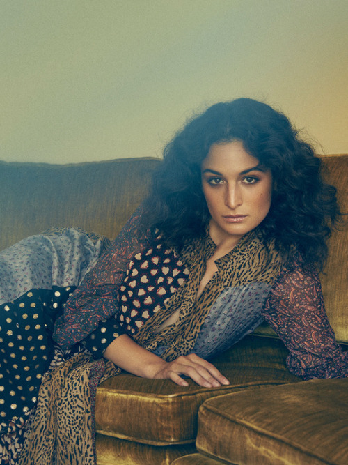 flawlessbeautyqueens:Jenny Slate photographed by Zoey Grossman for Tidal Magazine (2015)