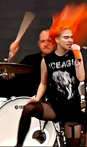 6.5K CELEBRATION: + FAVORITE HAYLEY LOOKS For @ricky-olson