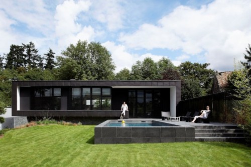 throughjo:  on black aluminium texture… C House by Lode Architecture [(http://www.contemporist.com)] 