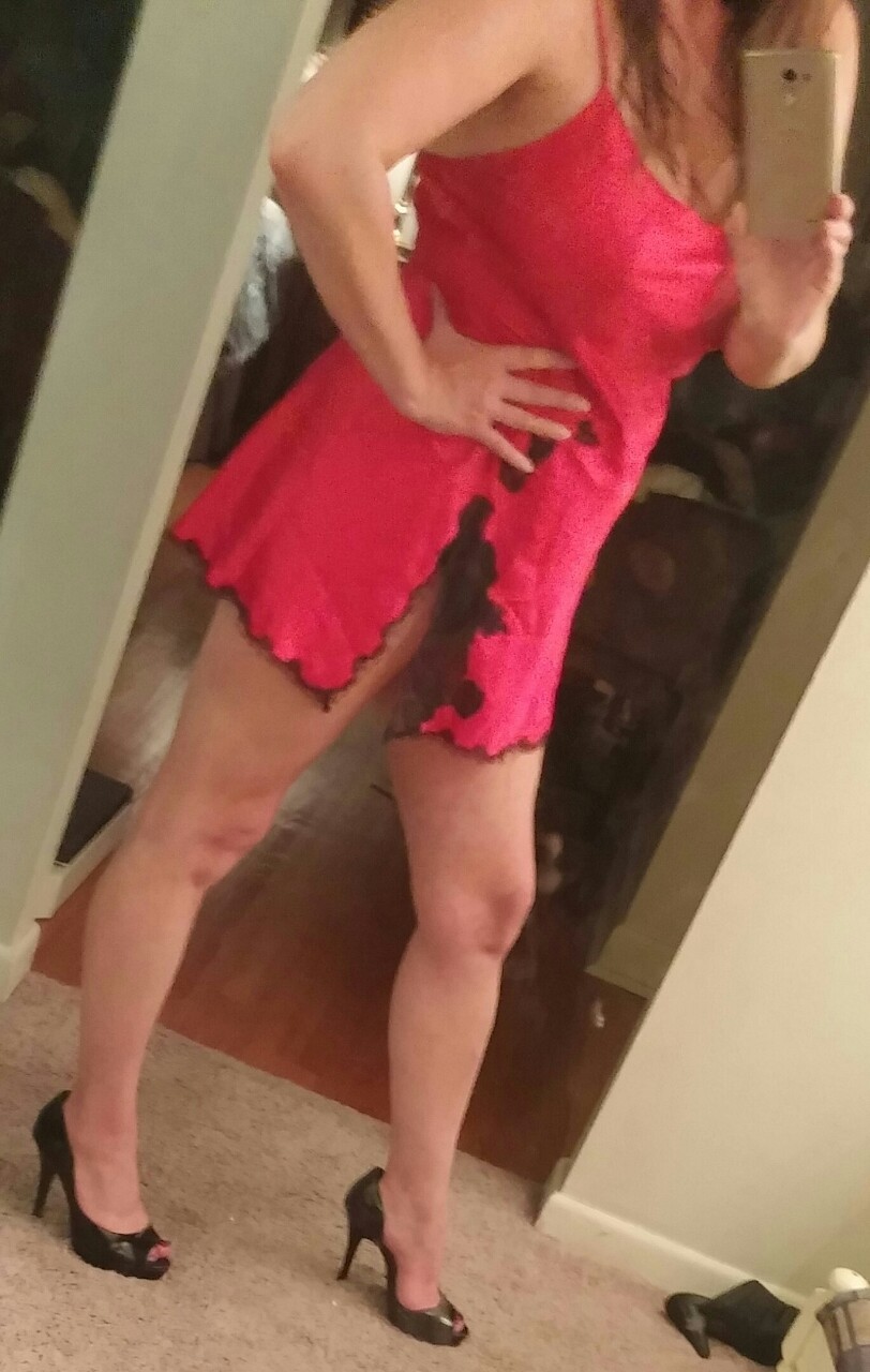 shyhousewife:  Super silky Victoria’s Secret nightie
