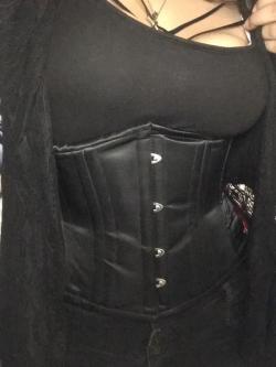 bustiers-and-corsets:  Corset, Harness, it