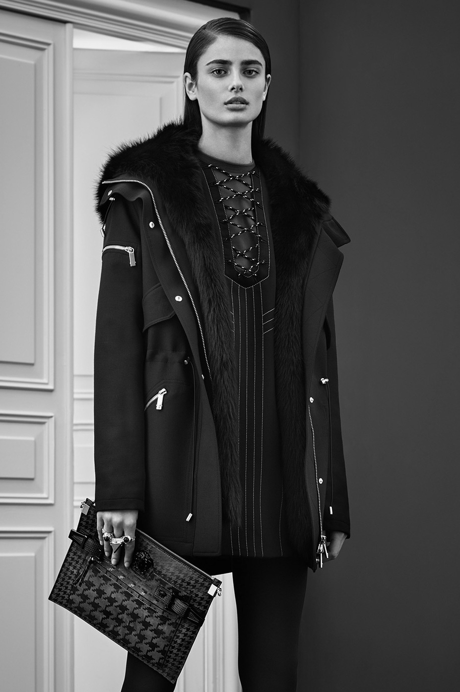 amy-ambrosio:  Taylor Marie Hill for Versace Pre-Fall 2015. 
