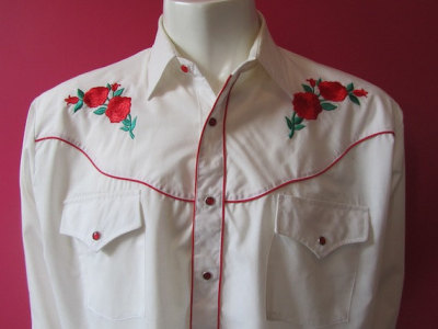 Mens XL cowboy shirt, Ely Diamond, vintage, white with embroidered roses, red snaps (578)