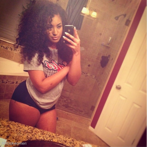 allthickwomen:  Tay   Yummy!Submit, Reblog, like, follow…  http://1moreburpee.tumblr.com