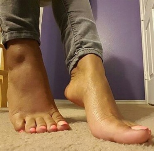 Beautiful toes!