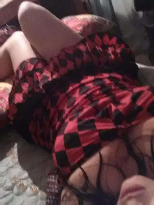 orihime-strawberry-love:  Hi. I would enjoy going to college. If you wanna help me click the link below. If I reach my goal, i post nudes. *shrugs* https://www.gofundme.com/tm9s7q9sc4 