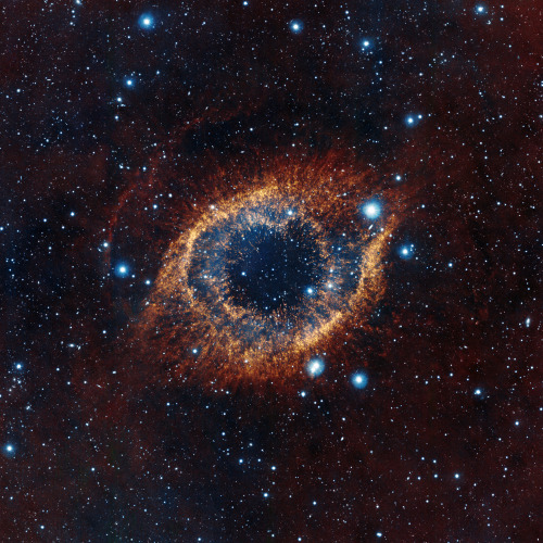 ESO&rsquo;s Visible and Infrared Survey Telescope for Astronomy (VISTA) has captured this unusua