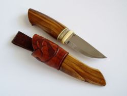 sakitup:  A great puukko and sheath.