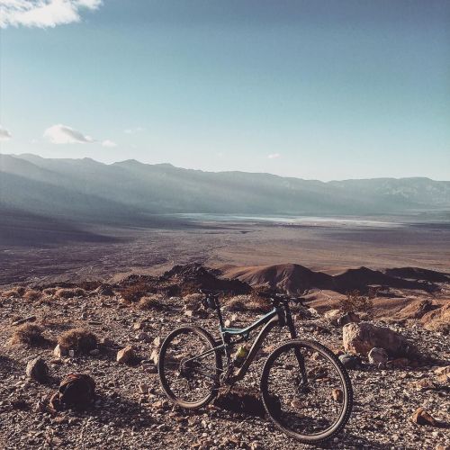 dfitzger:  by @alex_howes: One more… Hard times with @cannondalepro and @camelbak in #deathvalley De