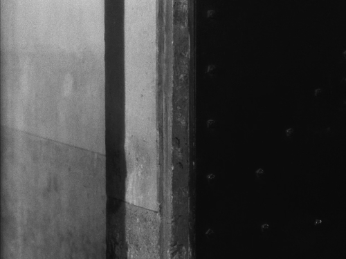 sesiondemadrugada: A Man Escaped (Robert Bresson, 1956).