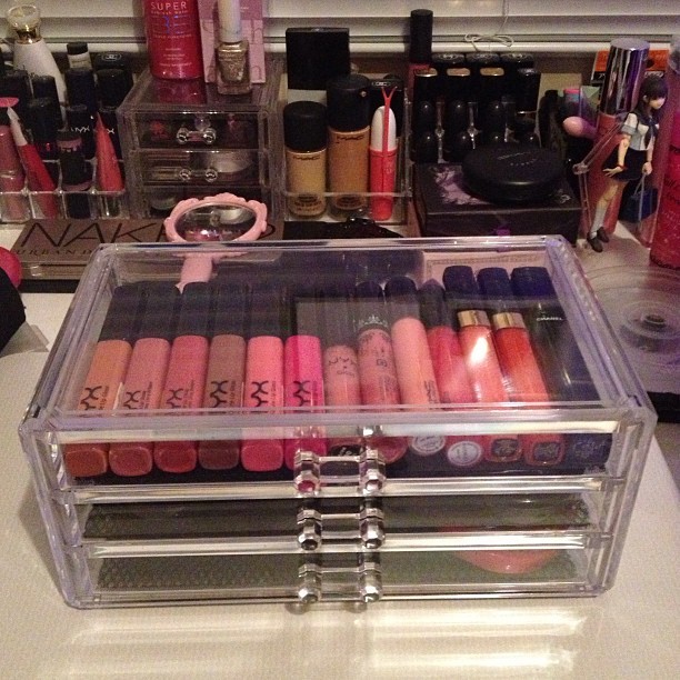 judyxtnguyen:
“ #my #new #love #cosmetic #makeup #organiser #yay #nyx #lipgloss #chanel #mac #mystuff #girly 💋
”