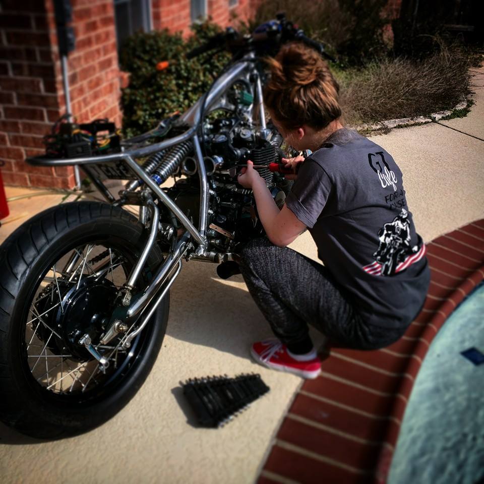 motorcycles-and-more:  Mechanic Girl