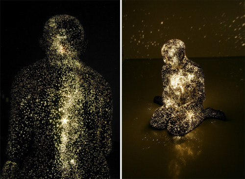 sixpenceee:In her ongoing series of figurative sculptures titled Milky Ways, artist Mihoko Ogaki explores ideas of life, death, and rebirth. 