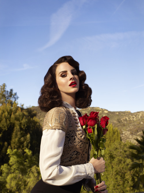 XXX born to adore Lana Del Rey photo