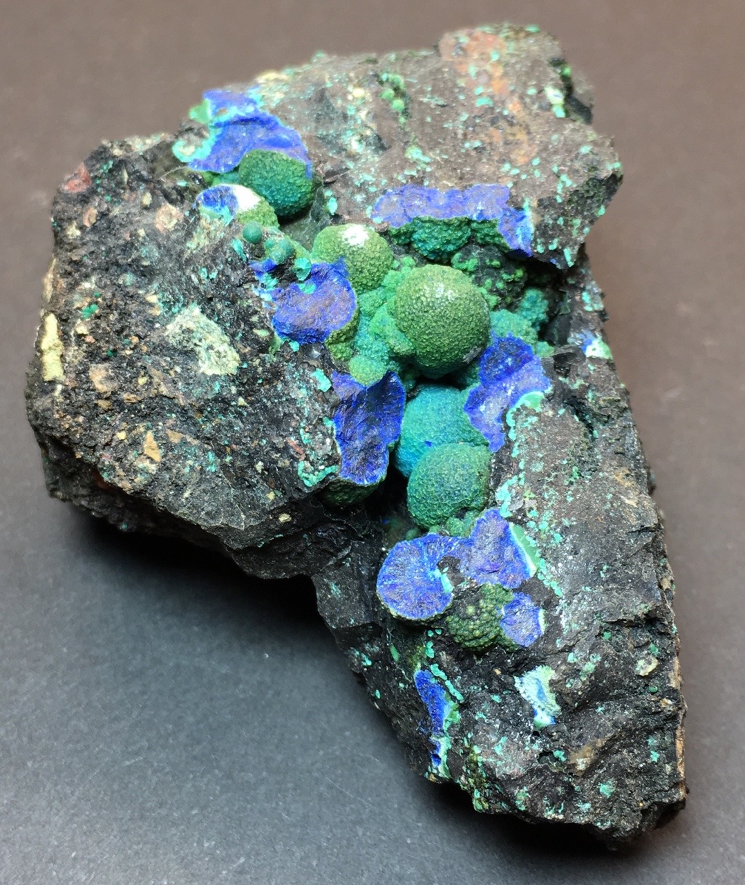 cc-da-wolf: Stunning blue azurite with green malachite! These photos show both sides