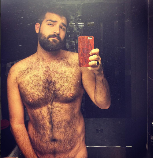 quixis:  https://www.instagram.com/ralphstagram07/ 