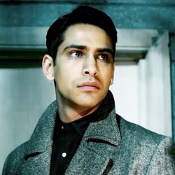 abbyprincess2:Luke Pasqualino in “Snatch.”