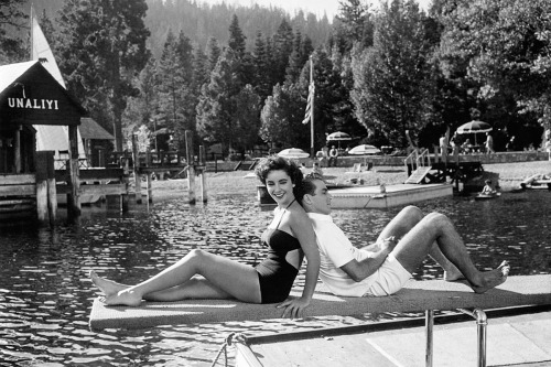 Elizabeth Taylor, Montgomery Clift; production still from George Stevens&rsquo; A Place in the S