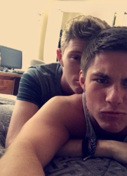 twoboysarebetter:  more cute gay couples