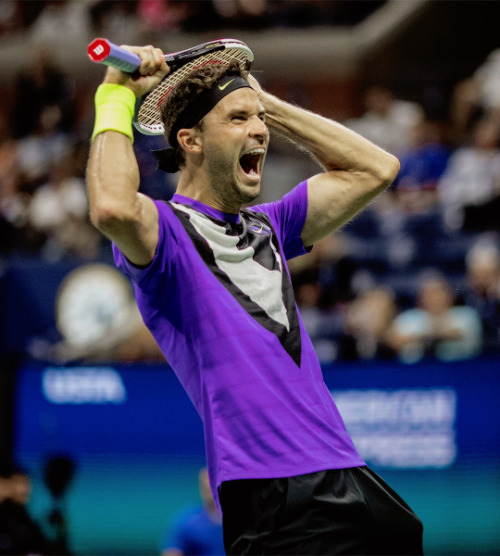 Grigor Dimitrov defeats Federer in 5 sets to reach the US Open SF 2019