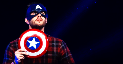 justjensenanddean:   Jensen Ackles aka Captain!Ackles at JIBCon 2015 [x]   [x]   