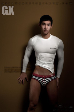 asianmalemuscle:  Enjoy 100,000+ images in the archive: http://asianmalemuscle.tumblr.com/archive