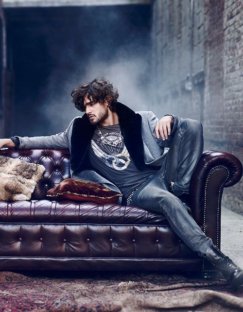 Marlon Teixeira for El Libro Amarillo