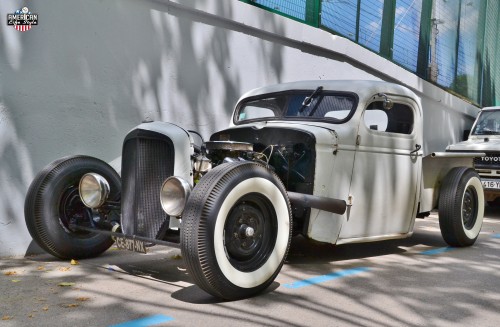 the-american-life-style:  Hot Rod at Calafell adult photos