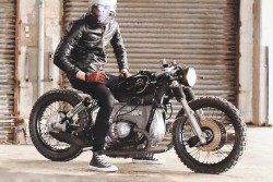 Caferacerpasion:  Ðÿ Caferacerpasion.com Ðÿ 1977 Bmw R100S #Bobber By