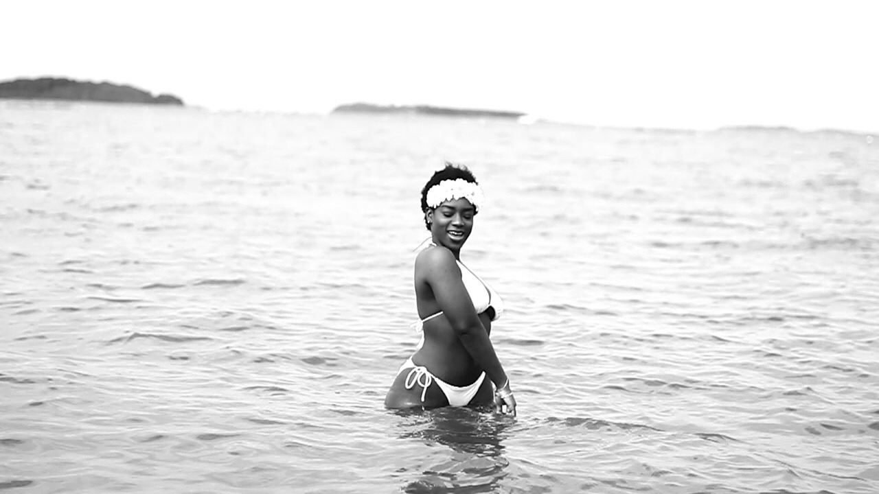 meghanbeda:  Dark skin appreciation day 🍒🍫🍩👸🏿 #fuckyourpaperbag  