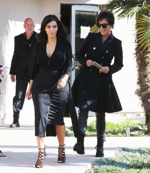 planetkimkardashian: 02/06/2015: Kim Kardashian and Kris Jenner out in Thousand Oaks, LA. - @KimKard