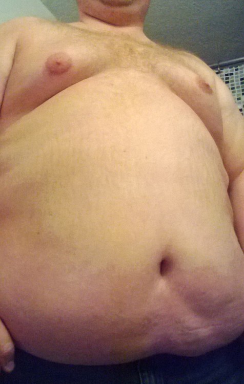 goldielocksthebear:  30 minutes early but #TummyTuesday ….  