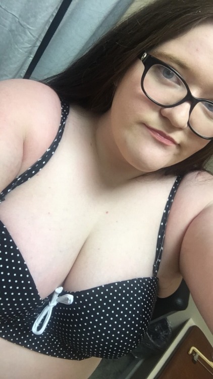 hannahhyfr:  â€œplus size models are adult photos