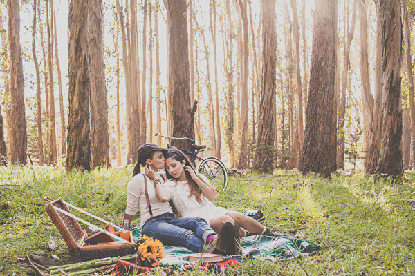 liquorinthefront:  Such beautiful engagement photos! Alicia Gines Photography 