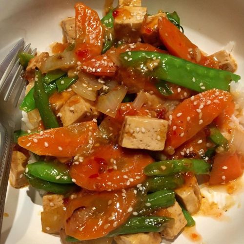 Spicy Tofu Stir Fry w/ @natdjones1969 3/23/22. #sweetheart #myturntocook #stirfrytofuandveggies #kin