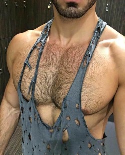 exoticbottom:What a chest 😵🤦🏽‍♂️🤪💯