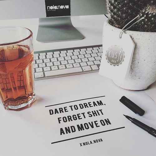 Love my desk! ❤️ #teatime #desk #amsterdam #office #hq #girls #fashion #working #quote #perfect #cac